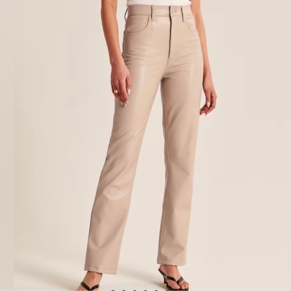 Abercrombie & Fitch 90’s Straight Vegan Leather Pant Size 30 SHORT
